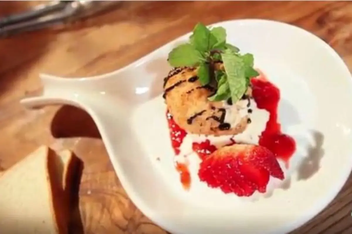 [Bintang] Makan Malam: Bikin Es Krim Goreng Biar Hati Adem