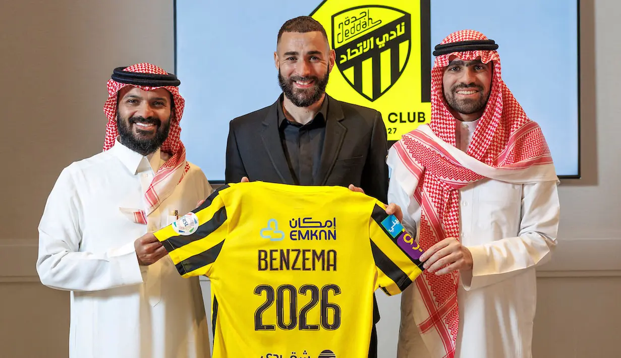 Presiden Al Ittihad, Anmar Bin Abdullah Alhailae, menyebut perekrutan Benzema adalah tonggak bersejarah bagi klub yang bermarkas di Jeddah itu. (Photo by jorge ferrari / Saudi Pro League / AFP)