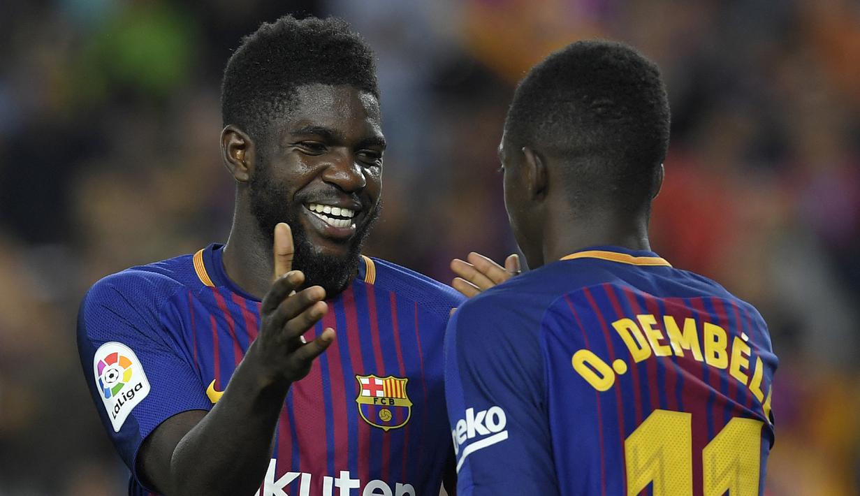 Samuel Umtiti. Bek tengah Prancis berusia 27 tahun ini lebih banyak mengalami cedera sejak memperkuat Barcelona pada 2016/2017. Meskipun begitu, ia sempat menolak pemotongan gaji saat Barcelona ditimpa krisis keuangan. Meski akhirnya menerima, ia telanjur dicemooh para fans. (Foto: AFP/Lluis Gene)