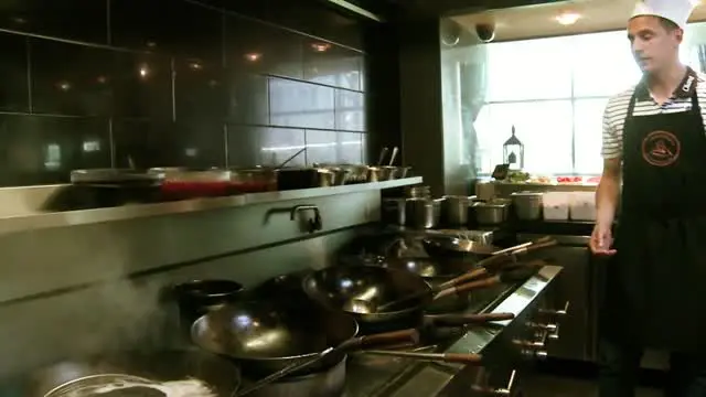 Video Aksi Memasak Kapten Everton