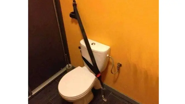 6 Desain Antimainstream Toilet Rumah Ini Bikin Geleng Kepala
