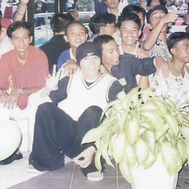 Potret Ifan Seventeen saat masih muda.