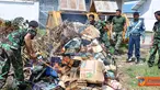 Citizen6, Surabaya: Penyiangan tersebut di lakukan karena bahan telah rusak berat dan tak mungkin diperbaiki, selain itu, penyiangan dapat mengurangi kepadatan koleksi. (Pengirim: Penkobangdikal)
