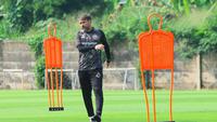 Jelang Persija Vs Persib di Pekan 32 BRI Super League, Mauricio Souza Idamkan Sikap Saling Respek