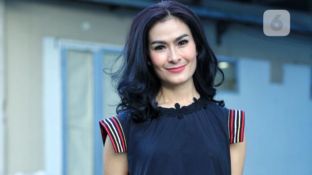 [Bintang] Iis Dahlia