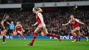 Pemain Arsenal, Stina Blackstenius melakukan selebrasi setelah mencetak gol kedua timnya ke gawang Bayern Munchen pada laga leg kedua perempat final Liga Champions 2022/2023 di Emirates Stadium, London, 29 Maret 2023. The Gunners menang dengan skor 2-0. (AP Photo/PA/Mike Egerton)
