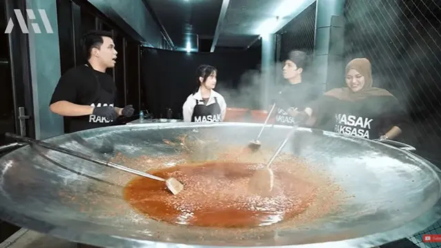 Sama-Sama dari Padang, Ini 6 Potret Fuji dan Thariq Halilintar Kolab Bareng