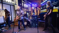 Lirik Lagu You And Me - Lifehouse