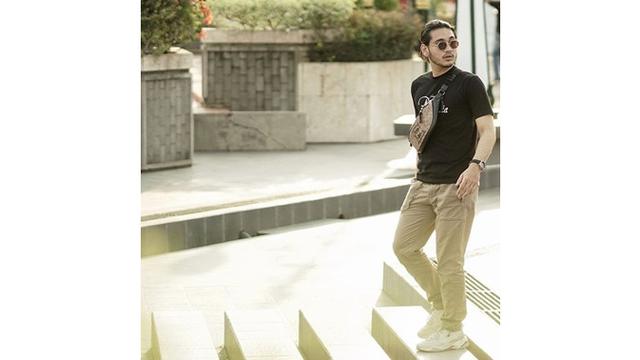 7 Potret Terbaru Giorgino Abraham, Gaya Rambutnya Bikin Kaget