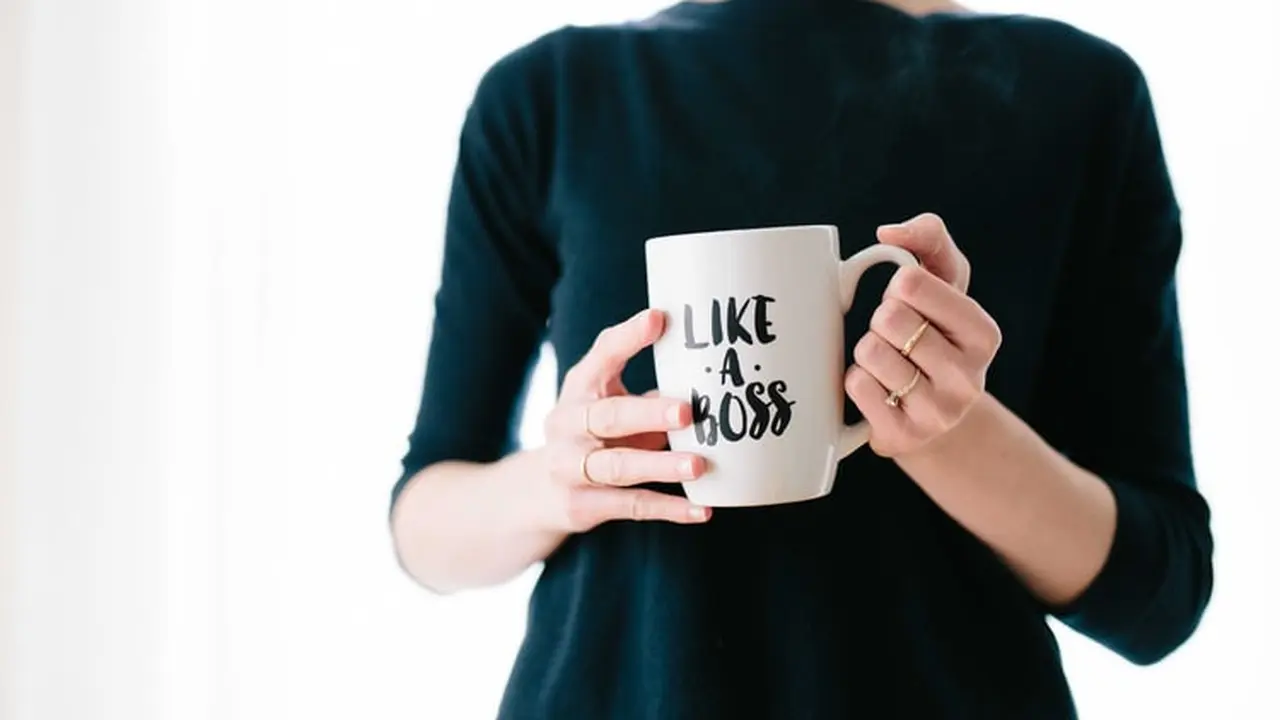 Ilustrasi perempuan berbisnis