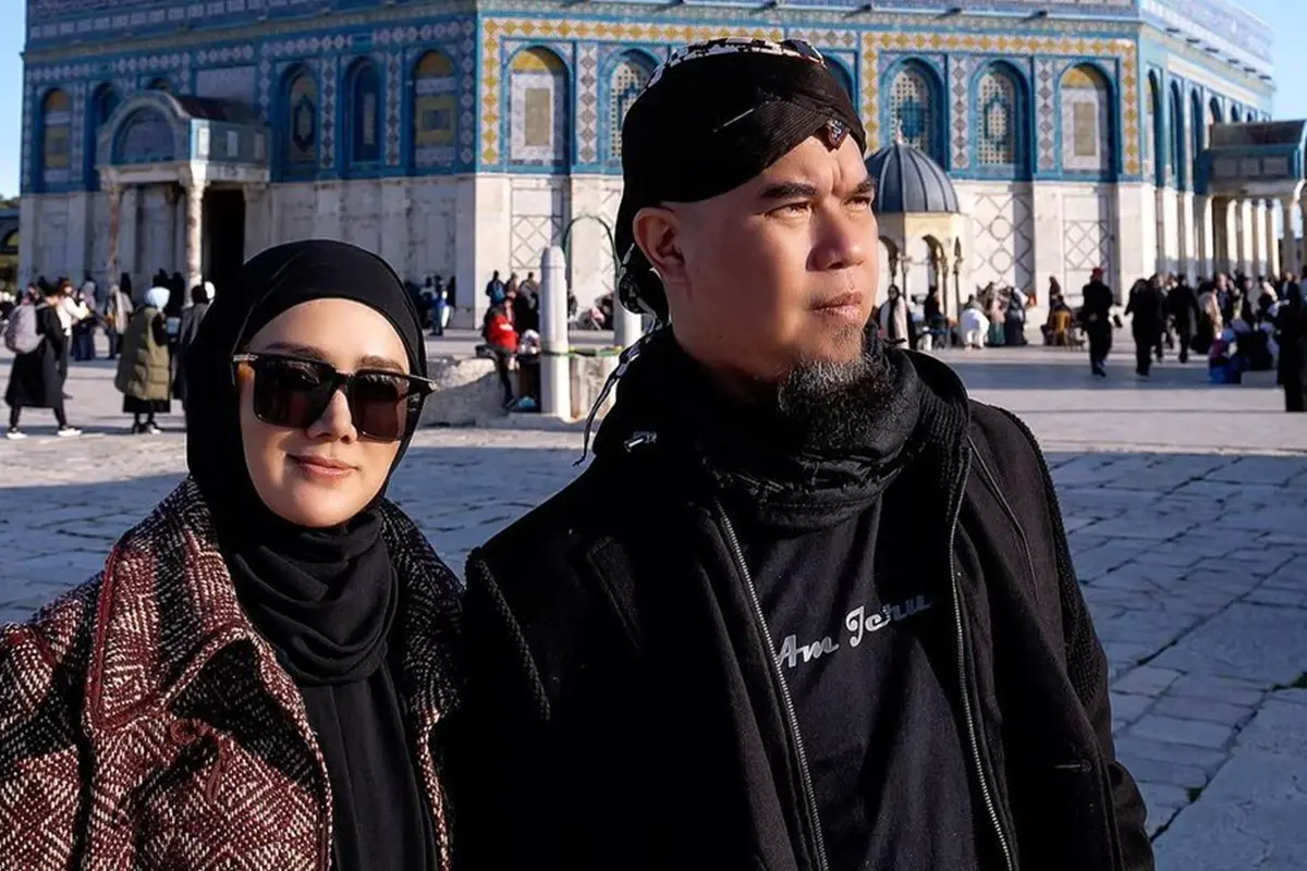 Momen Mulan Jameela dan Keluarga saat Kunjungi Masjid Al Aqsa di Palestina, Curi Perhatian