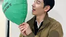 Lee Je Hoon juga mengucapkan terima kasih menggunakan bahasa Indonesia. "Terima kasih banyak," tulisnya. [Foto: Instagram/ leejehoon_official]