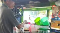 Salah satu penjual es cendol di Kota Gorontalo (Arfandi Ibrahim/Liputan6.com)