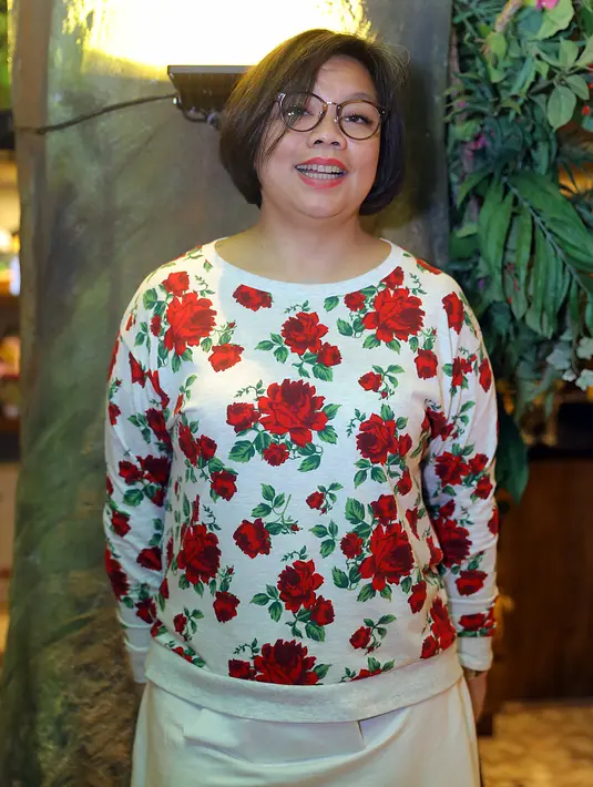 "Kita emang lagi ngumpulin lagu dan udah ada beberapa lagu, tinggal memutuskan maunya yang mana, tinggal masuk rekaman," timpal Tika Panggabean. (Nurwahyunan/Bintang.com)