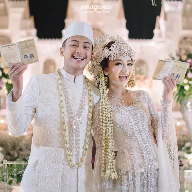 Momen Pernikahan Selebgram Nanda Arsyinta, Maskawin 305 Lot Saham Jadi Sorotan. (Sumber: Instagram/nandaarsynt)