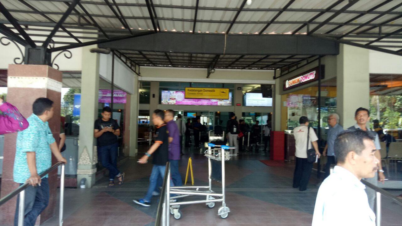 bandara adi soemarmo