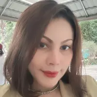 Potret Febby Carol, kakak Virgoun (Sumber: Instagram/@febbycarol_)