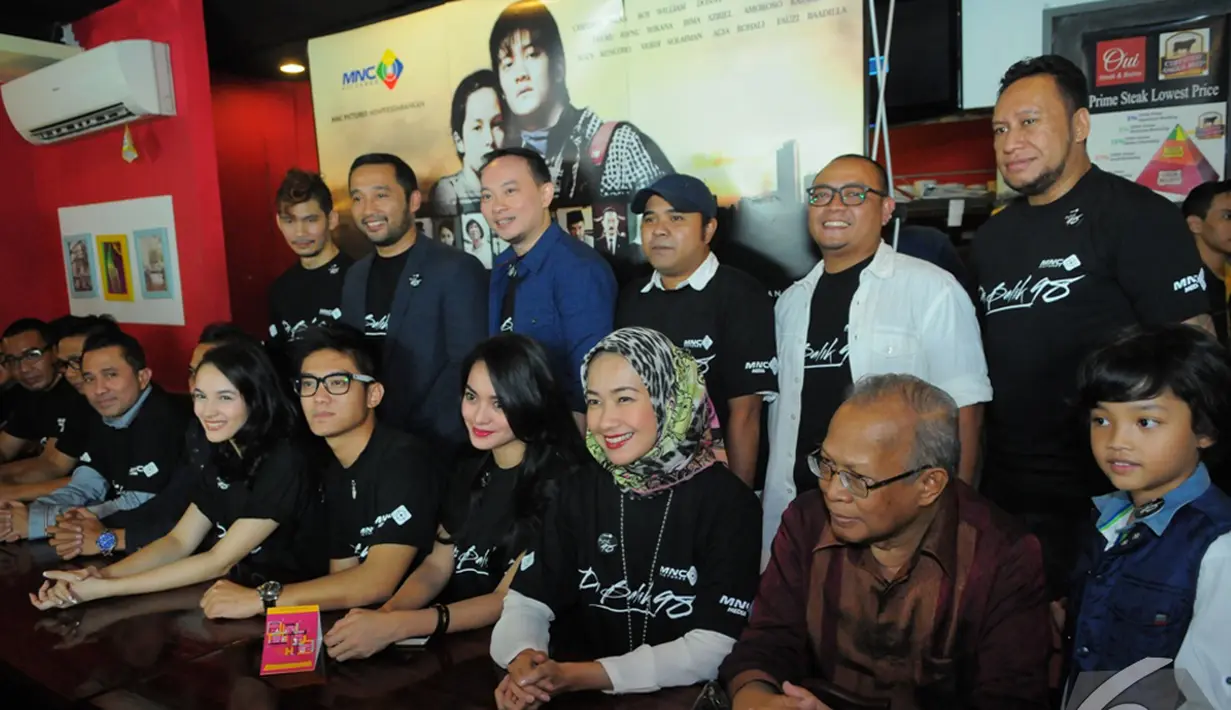 Suasana konferensi pers film Di Balik 98 besutan sutradara Lukman Sardi di Djakarta Theater XXI, Rabu (7/1/2015). (Liputan6.com/Faisal R Syam)