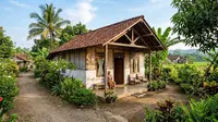 8 Model Rumah Desa Sederhana tanpa Pagar tetapi Tetap Privat, Bikin Terlihat Luas