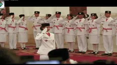 Selain perawatan, Paskibraka Nasional menjalani pengecekan medis dan menyiapkan perlengkapan atribut yang akan dipakai pada HUT ke-72 RI.