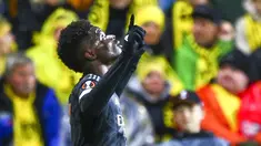 Gelandang Arsenal Bukayo Saka merayakan gol yang dicetaknya ke gawang Bodo/Glimt pada pekan ke-4 Grup A Liga Europa 2022/2023 di Aspymra Stadion, Norwegia, Kamis malam (13/10/2022). Arsenal susah payah mengalahkan wakil Norwegia, Bodo/Glimt 1-0. (Photo by Fredrik Varfjell / NTB / AFP)
