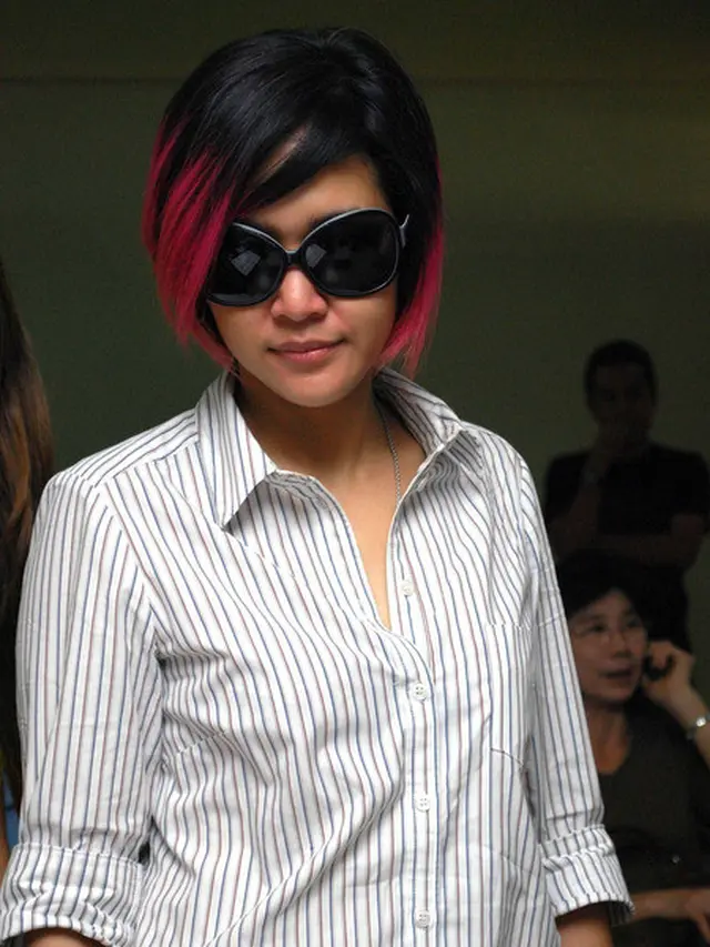 7 Model Rambut Lawas Maia Estianty, Sering Ganti Warna Hingga Ombre