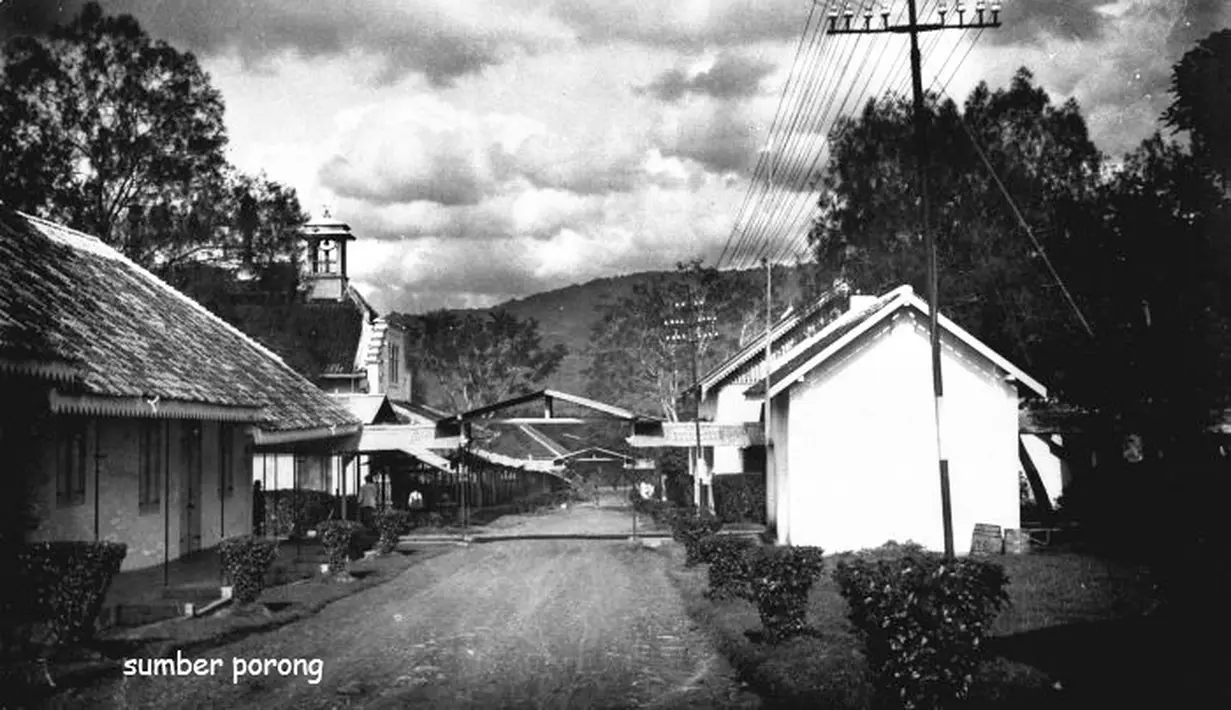 Daerah Sumber Porong dengan jalan yang masih mengadopsi model jalan makadam atau gravel. (Source: jelajahmalangku.blogspot.com)