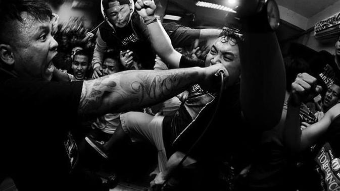 5 Lagu Pelecut Semangat Di Tengah Pandemi Virus Corona Dari Punk Hingga Folk Ragam Bola Com