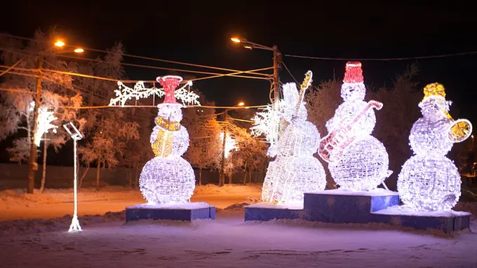 Mencicip Sensasi 'Traveling' ke Kota Tanpa Sinar Matahari