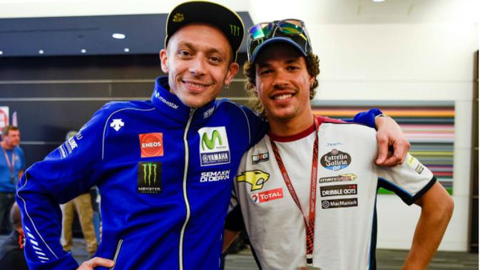 Tujuh kali juara dunia kelas primer (500cc/MotoGP), Valentino Rossi (kiri), merupakan mentor dari Franco Morbidelli. (Ist)