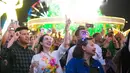 Arumi Bachsin dan Emil Dardak memilih habiskan malam tahun baru dengan keluarga di mall di Surabaya [@arumibachsin_94]