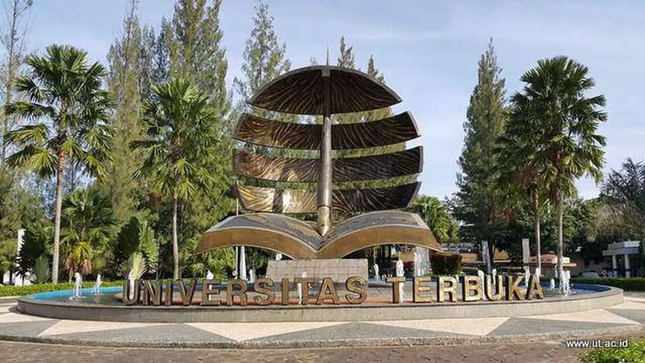 Universitas Terbuka.