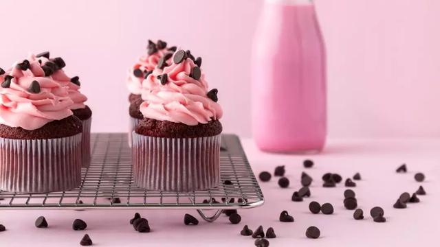 Resep cupcake cokelat Valentine. (dok. Cookpad @parrotcokelat)