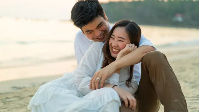 perempuan dan pasangan 3 mei