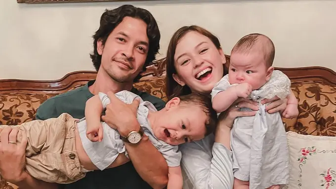 [Fimela] Edward Akbar Bersama Anak