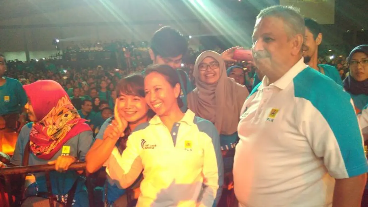 Menteri BUMN Rini Soemarno dan Dirut PLN Sofyan Basir