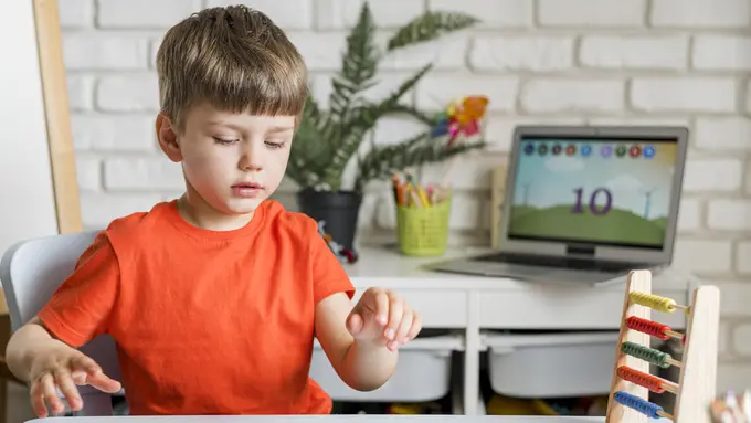 Stimulasi Otak Anak Melalui Permainan: 8 Game Memori yang Edukatif dan Menarik [Dok/freepik.com]