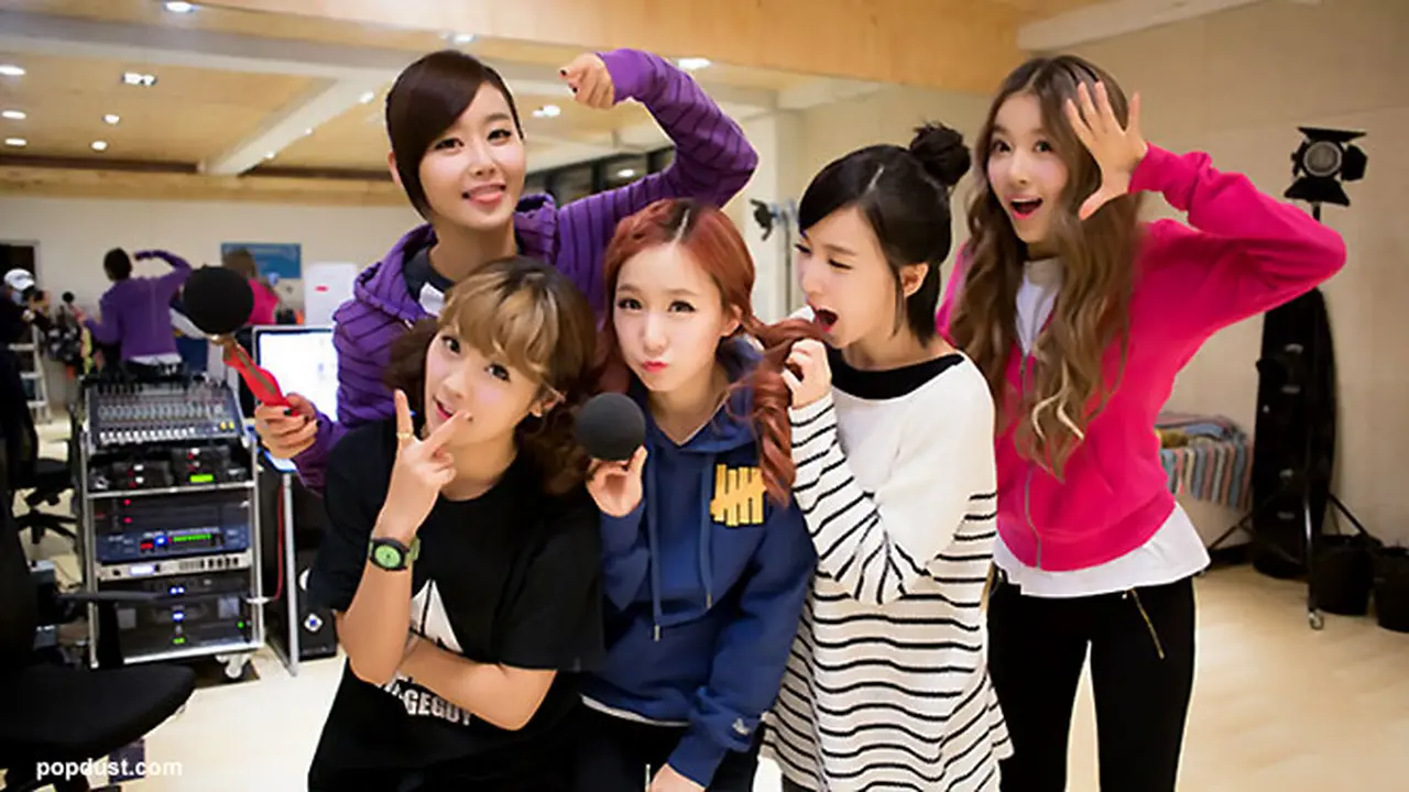 crayon-pop-130823c.jpg