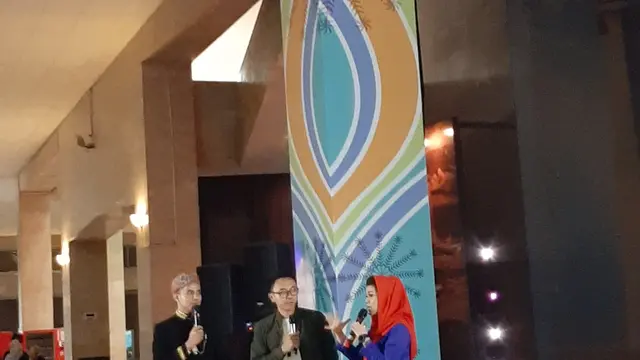 Adi Panuntun desainer pembuat pameran Hologram