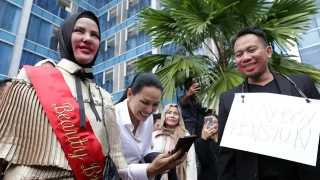 [Bintang] Vicky Prasetyo dan Angel Lelga