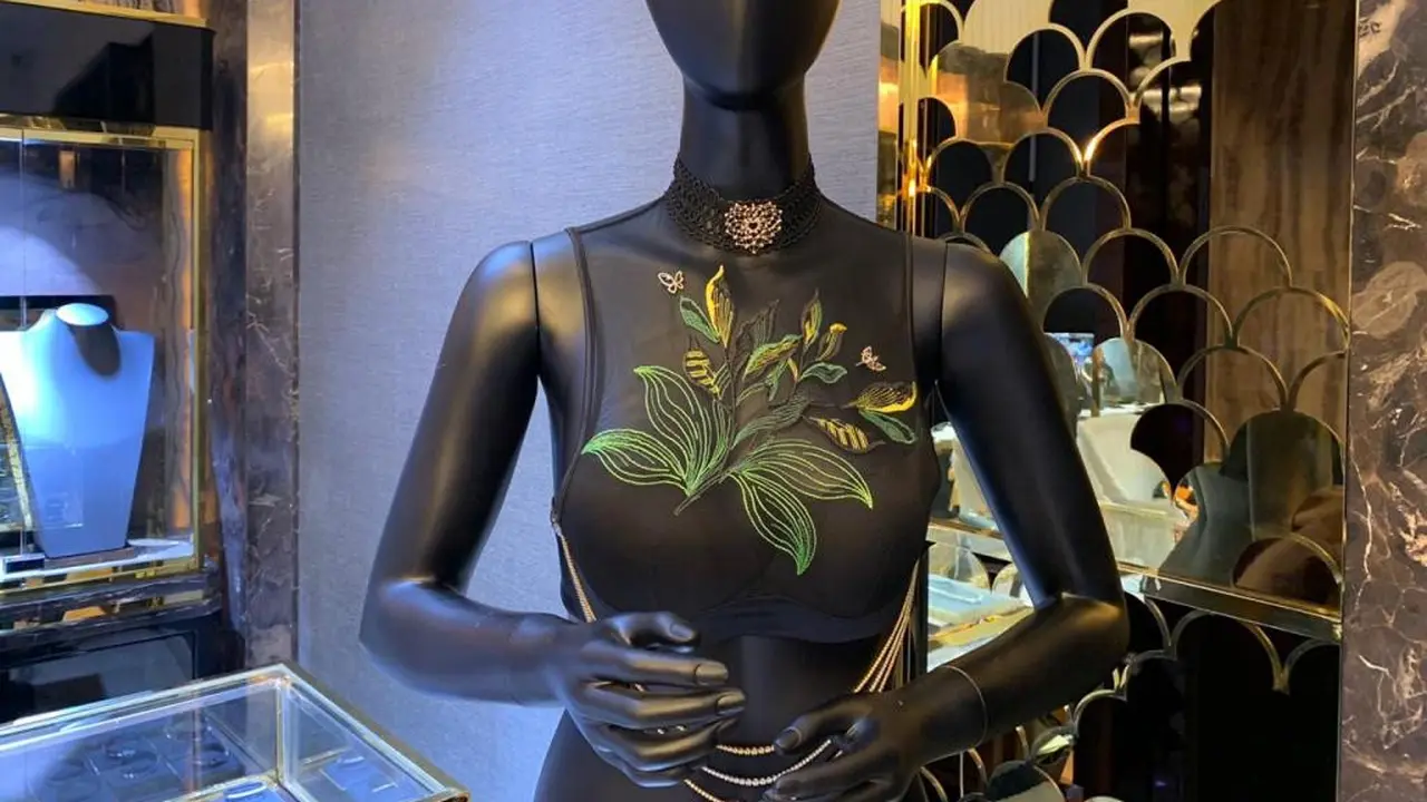 Bra Premium Bertabur Berlian yang Mewah dan Elegan