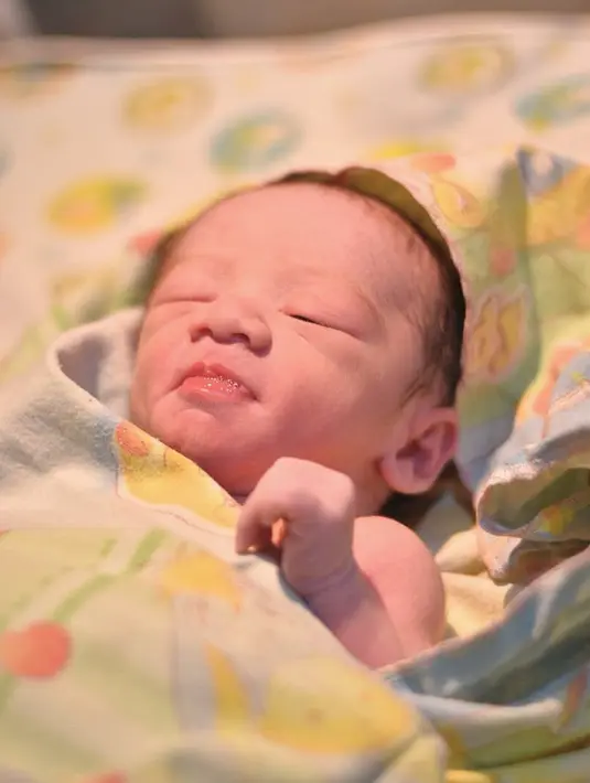 (Instagram/zeezeeshahab)