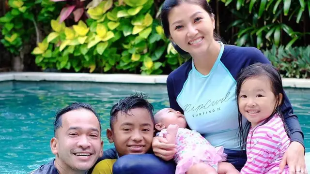 [Fimela] Ruben Onsu dan Sarwendah