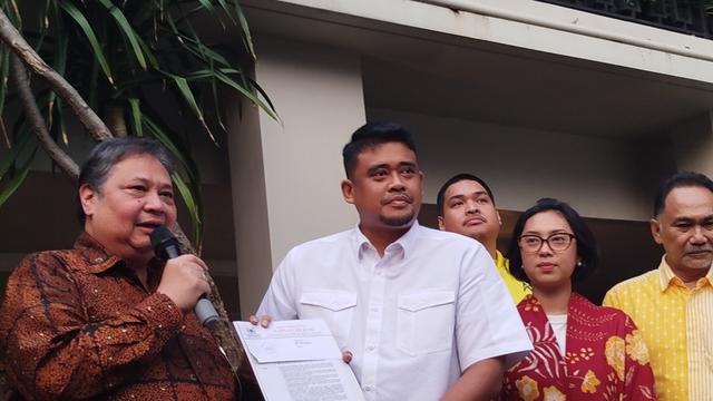 Partai Golkar menyerahkan surat dukungan kepada Bobby Nasution untuk maju di Pilkada Sumatera Utara.