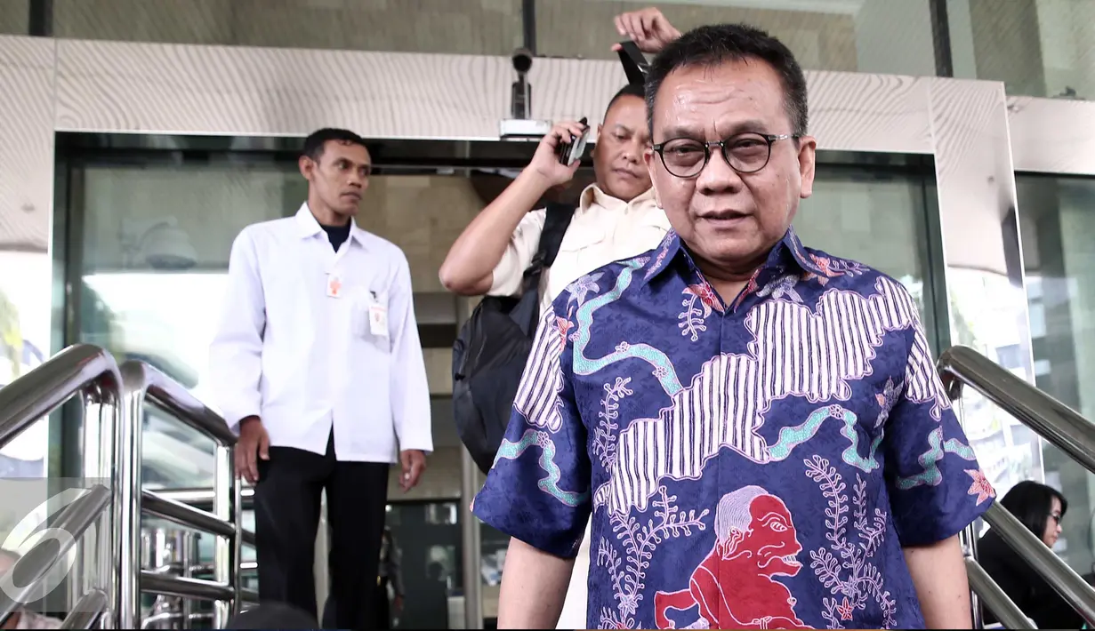 Ketua Badan Legislasi Daerah (Balegda) DPRD DKI Jakarta, M Taufik kembali diperiksa penyidik KPK, Jakarta (3/5) Taufik diperiksa sebagai saksi untuk tersangka M Sanusi. (Liputan6.com/Helmi Afandi)