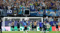 Para pemain Argentina melakukan selebrasi setelah laga semifinal Piala Dunia 2026 antara Inggris vs Argentina di Atlanta, Rabu, 15 Juli 2026. (AP Photo/Erik S. Lesser)