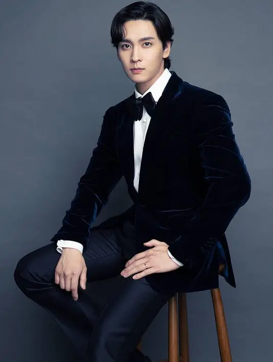 Lewat Instagramnya, Choi Tae Joon juga menyampaiakn terima kasih atas doa dan dukungan yang diberikan untuknya dan sang istri, "Terimakasih atas banyaknya dukungan dan doa." (Foto: Instagram/actorctj)
