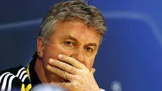 Chelsea's manager Guus Hiddink gives a press conference before the forthcoming UEFA Champions League first knockout round first leg match against Juventus, at Stamford Bridge on February 24, 2008. AFP PHOTO/GLYN KIRK
