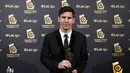 Bintang Barcelona, Lionel Messi berfoto sebelum acara penghargaan LFP (Spanish Professional League) 2014-2015 di Barcelona, Selasa (1/12/2015) dini hari WIB.Messi meraih penghargaan Best Forward. (Photo/Laliga.es))