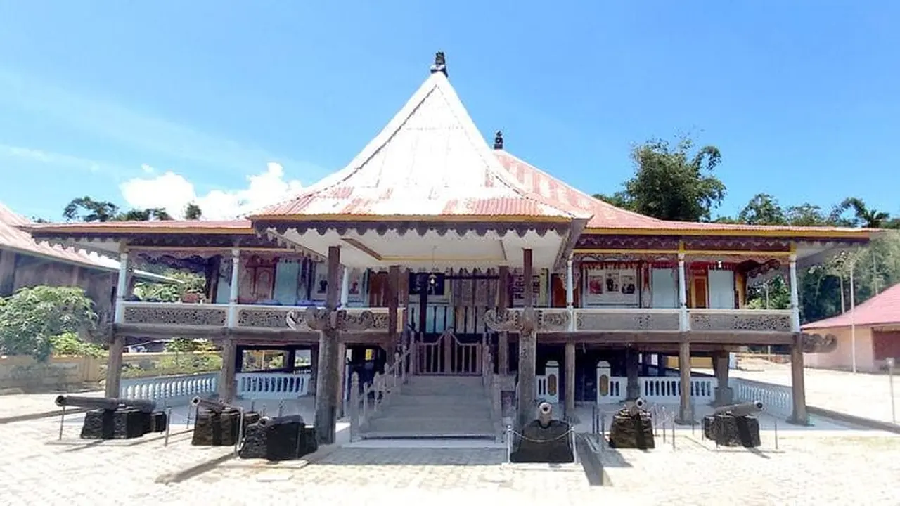 Rumah panggung peninggalan Kerajaan Skala Brak . Foto : (Istimewa).